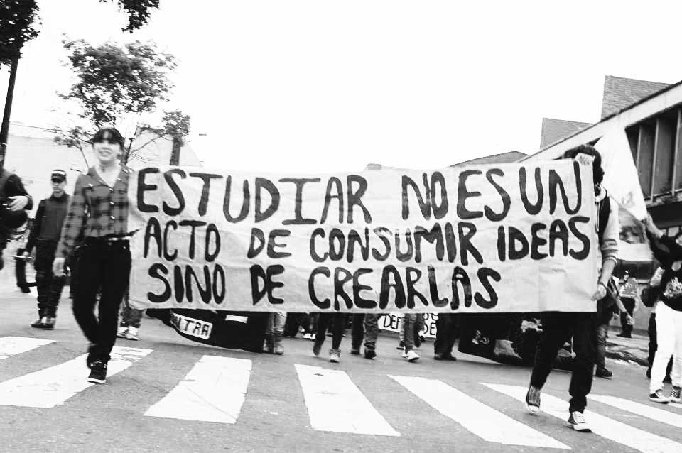Educação e anarquia abolir a escola